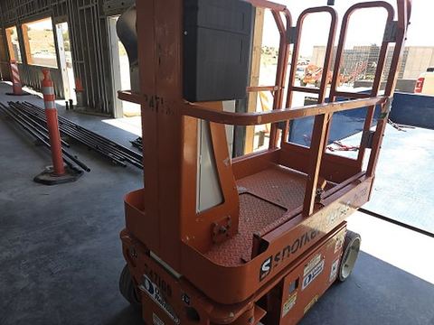 2020 SNORKEL TM12E Vertical Lift 12' Elec Self Propelled