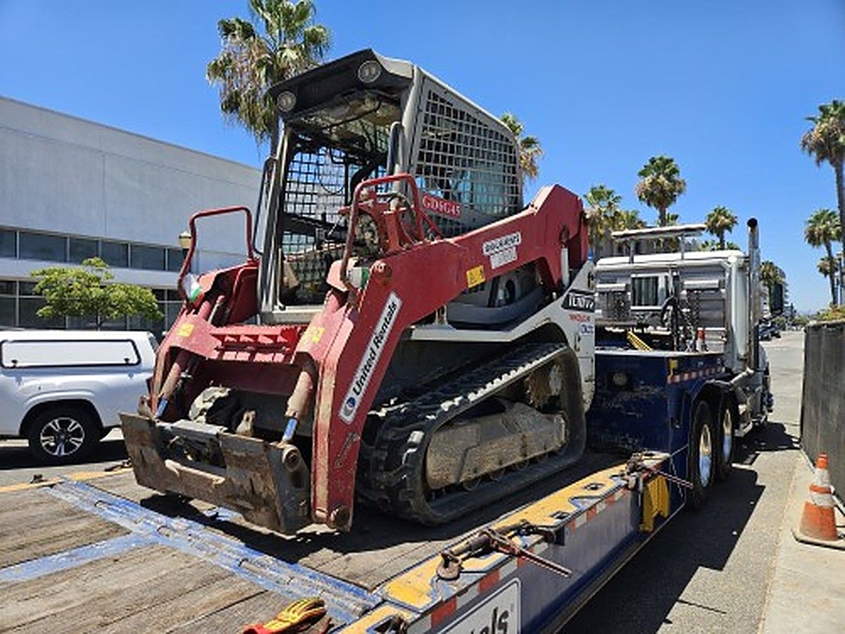 TAKEUCHI TL10V2-CR photo 3