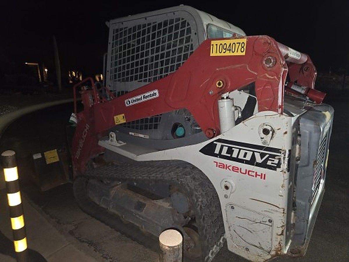 TAKEUCHI TL10V2-CR photo 15