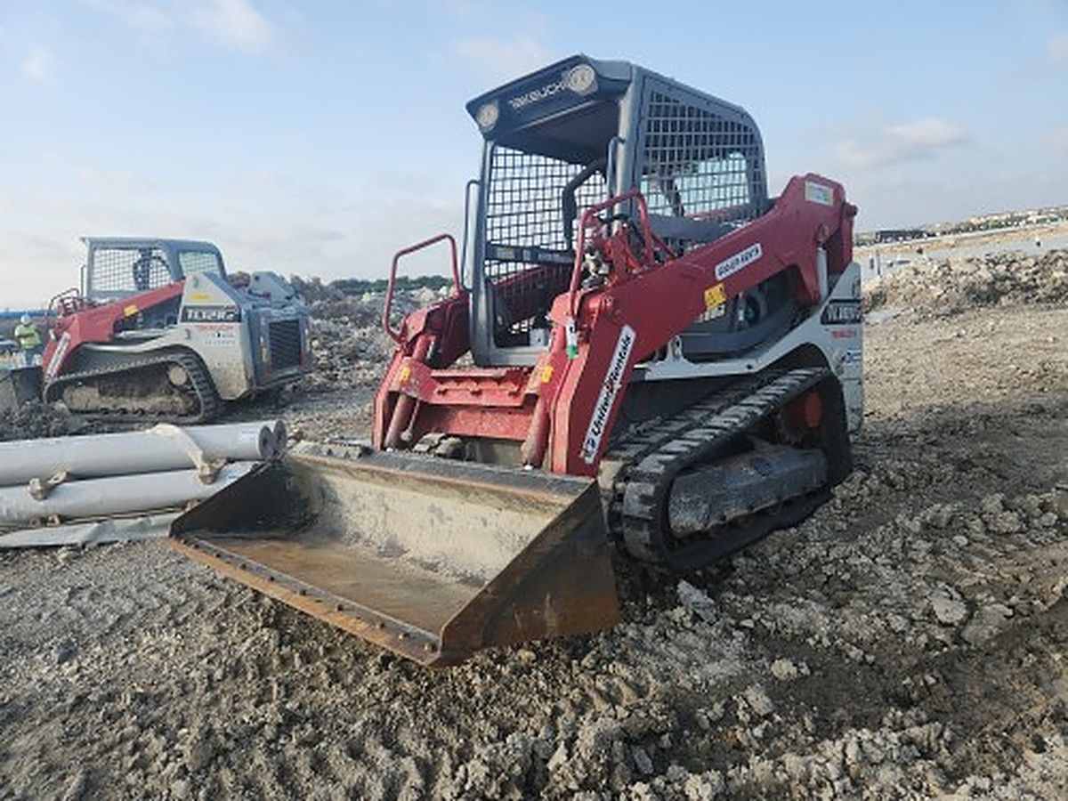 TAKEUCHI TL10V2-R photo 2