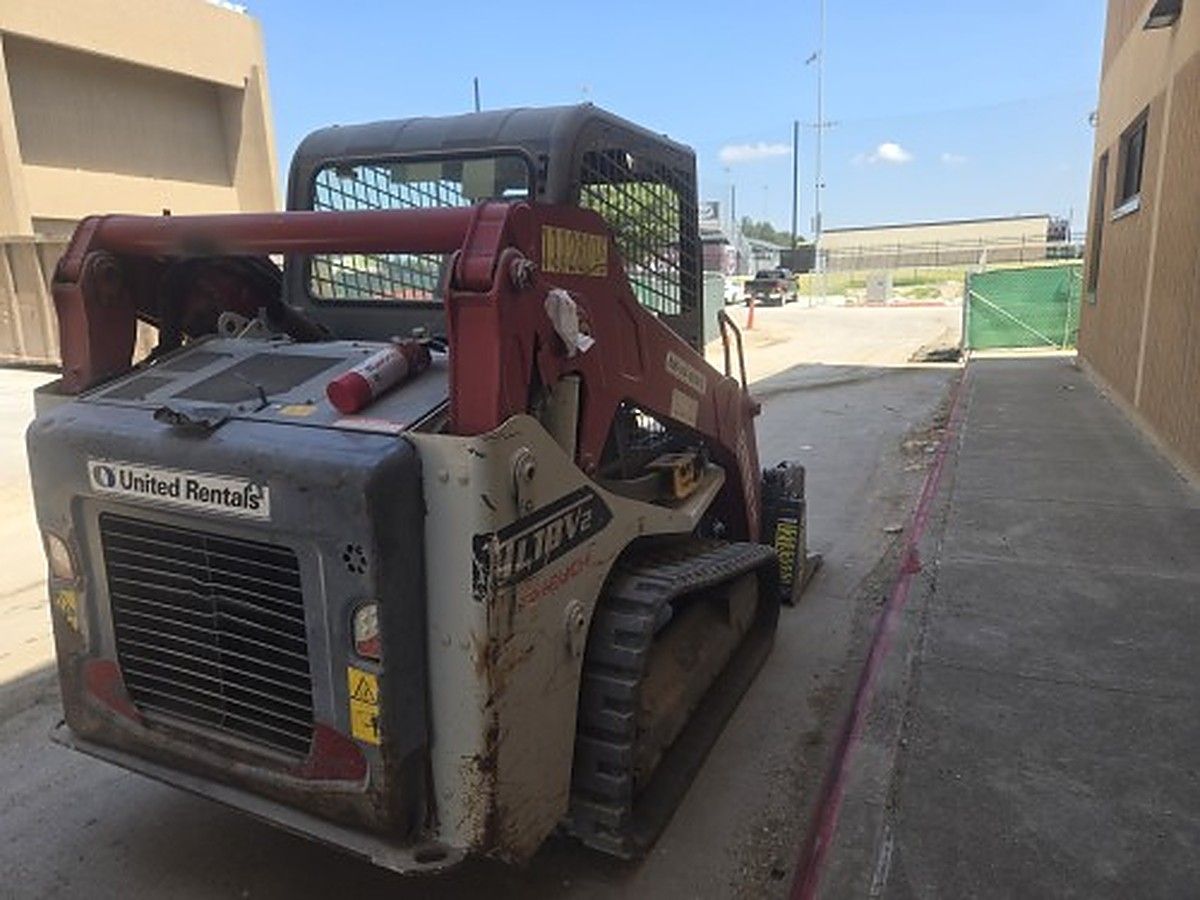 TAKEUCHI TL10V2-R photo 5