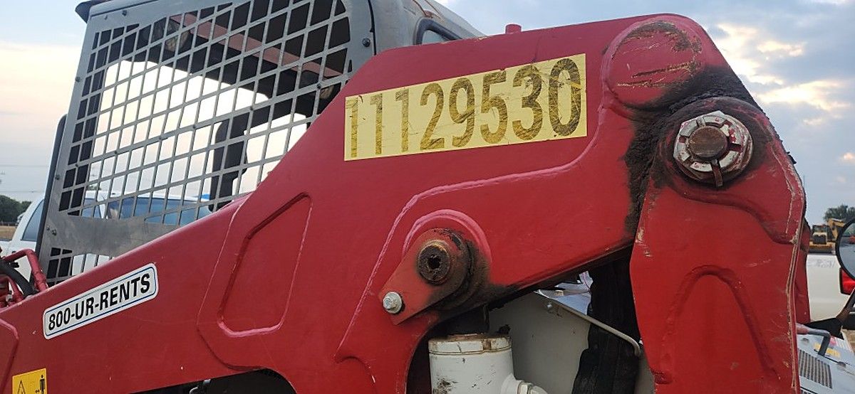 TAKEUCHI TL10V2-R photo 4