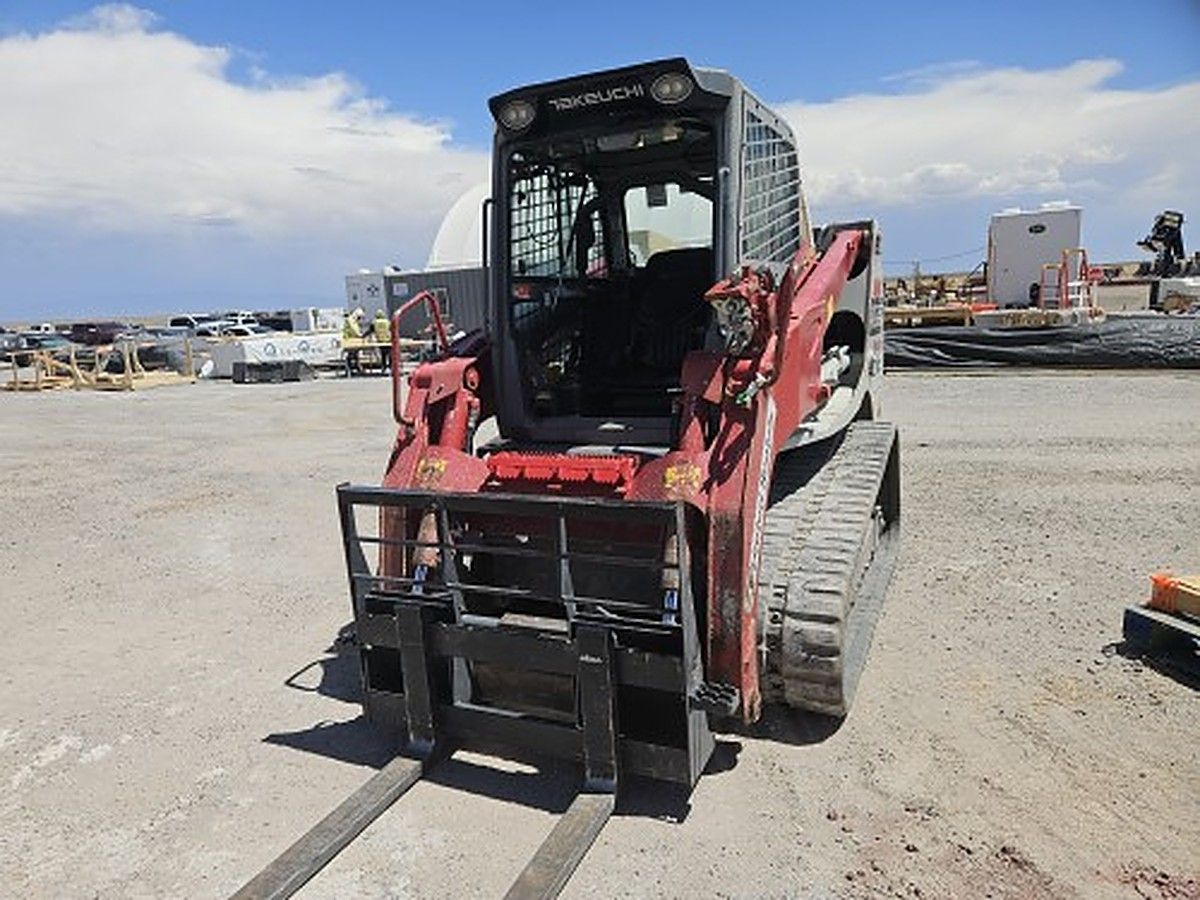 TAKEUCHI TL12R2-CR photo 2