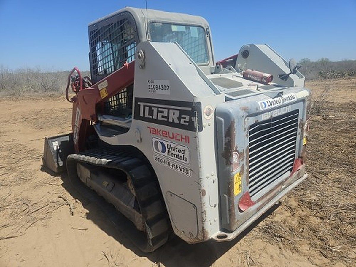 TAKEUCHI TL12R2-CR photo 3