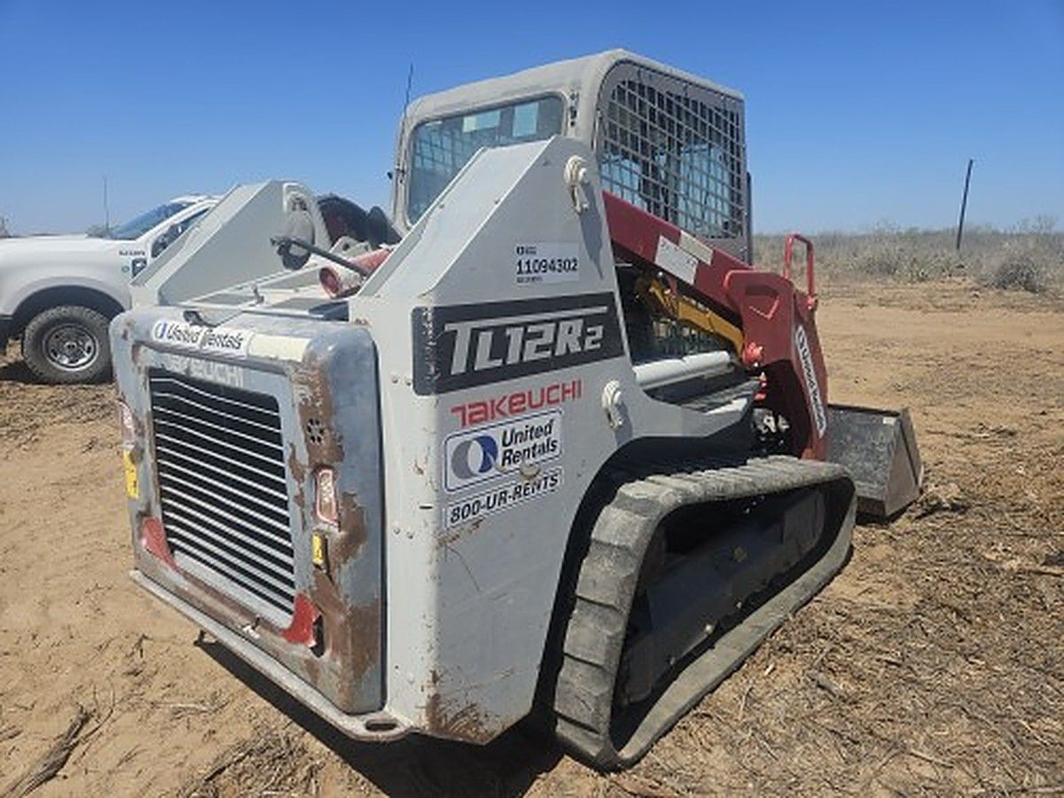 TAKEUCHI TL12R2-CR photo 4