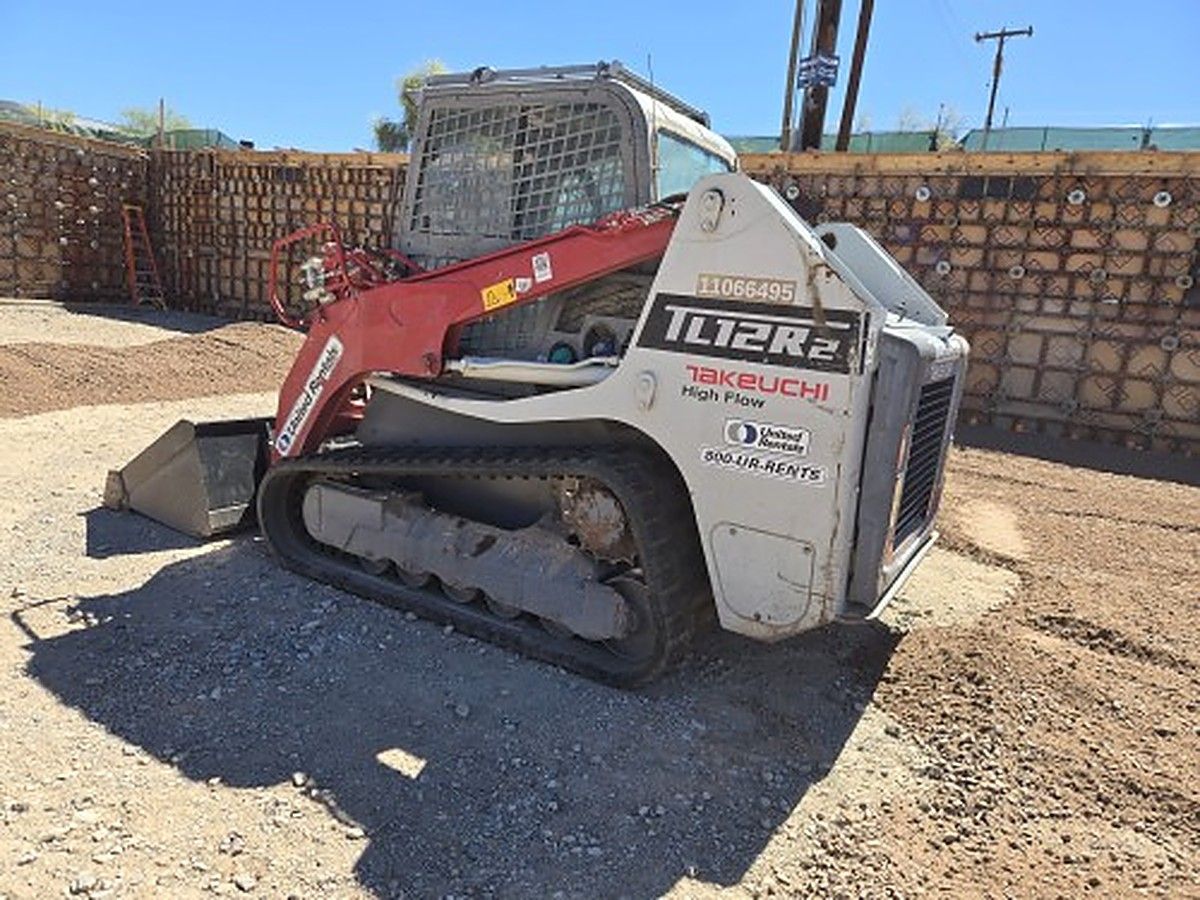 TAKEUCHI TL12R2-CRH photo 3