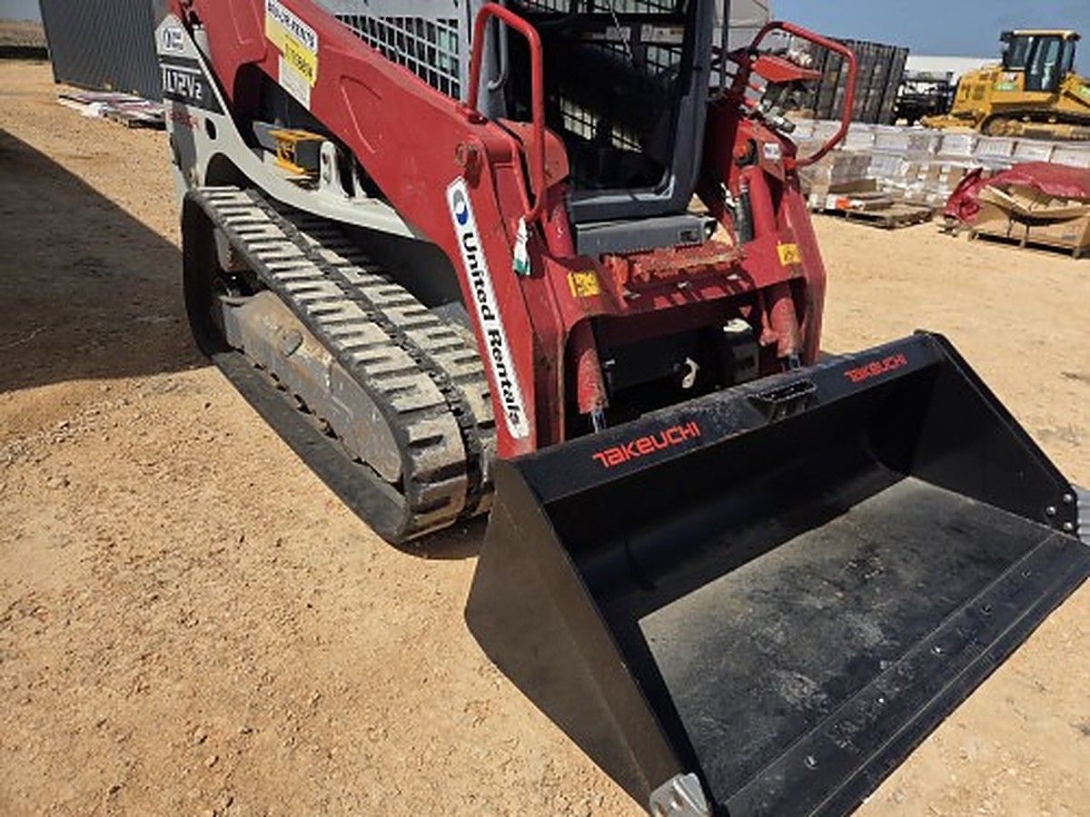 TAKEUCHI TL12V2-CR photo 4