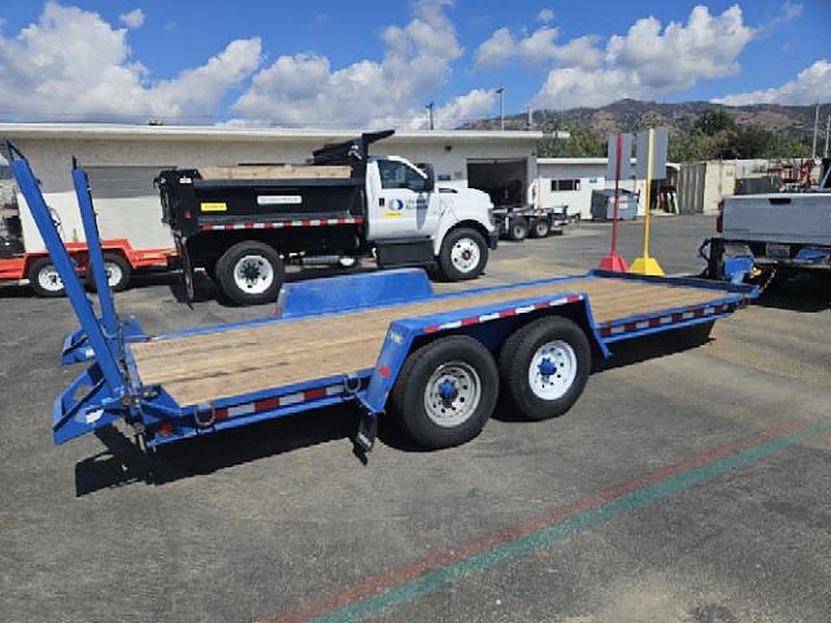 TOW MASTER T-12D 18' photo 2