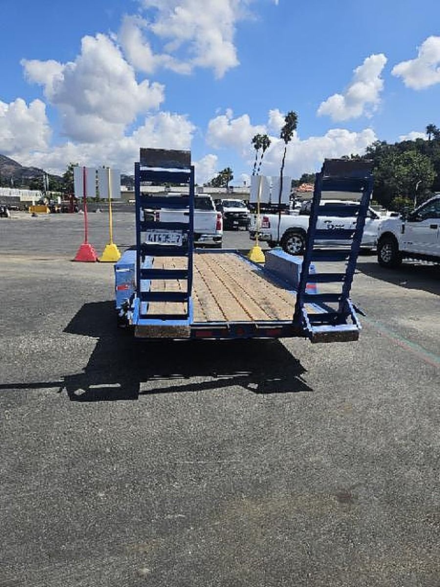 TOW MASTER T-12D 18' photo 3