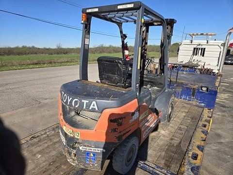 2020 TOYOTA 8FDU25 Forklift Whse 5000# Diesel