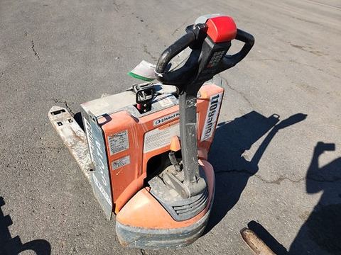 2020 TOYOTA 8HBW23 Jack Pallet 4000-4500# Electric