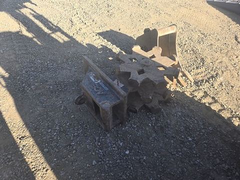 2021 AMERICAN DC-16SKH Mini Excavator 16" Compaction Wheel
