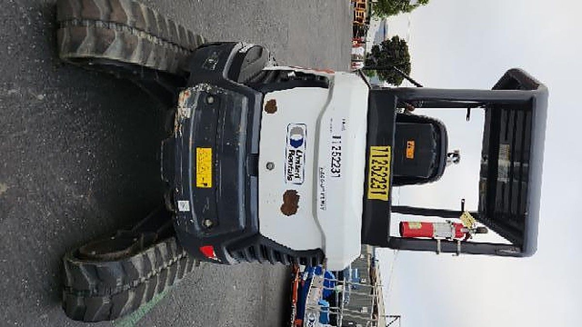 BOBCAT E26 photo 4