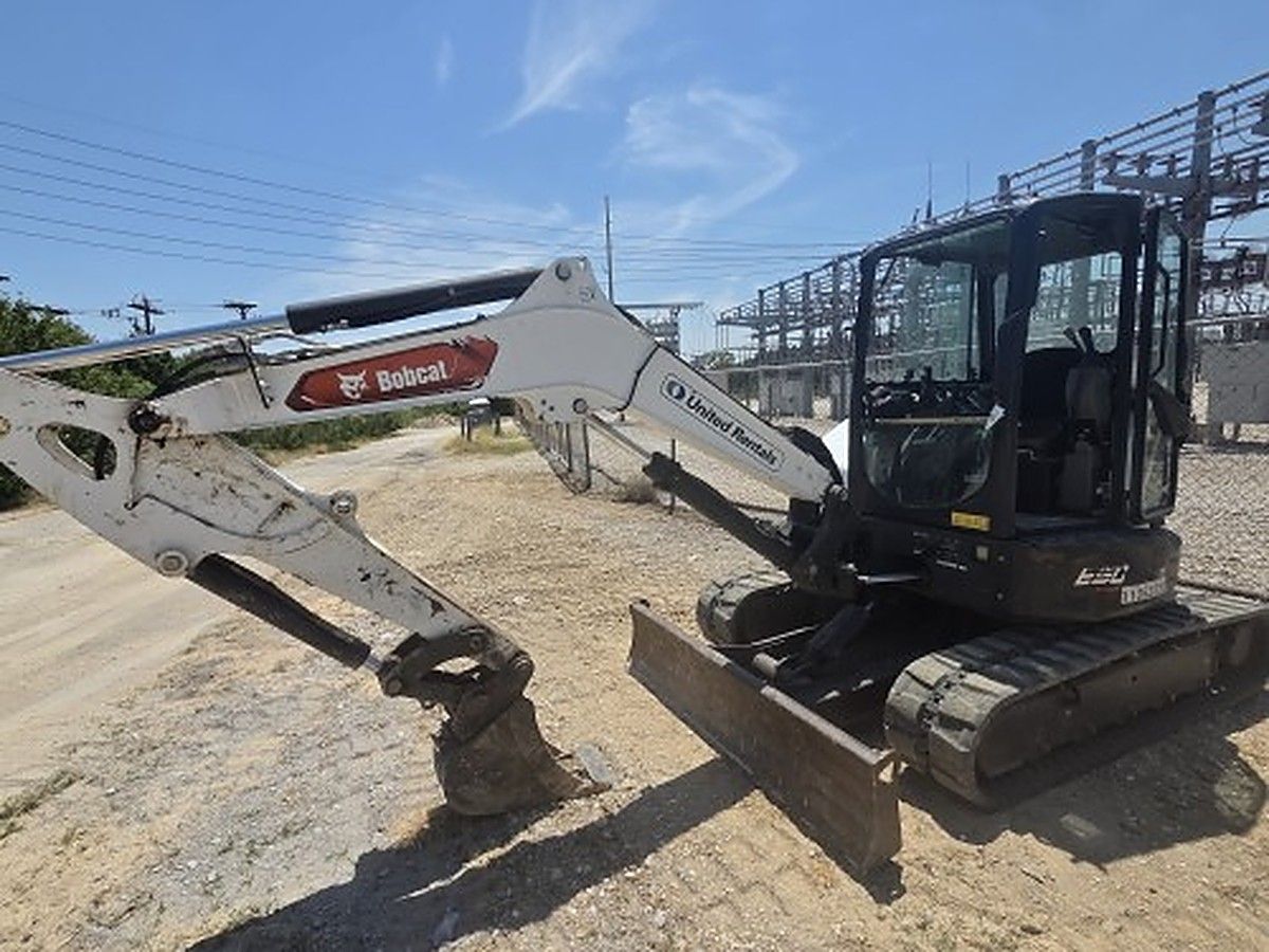 BOBCAT E50 photo 7