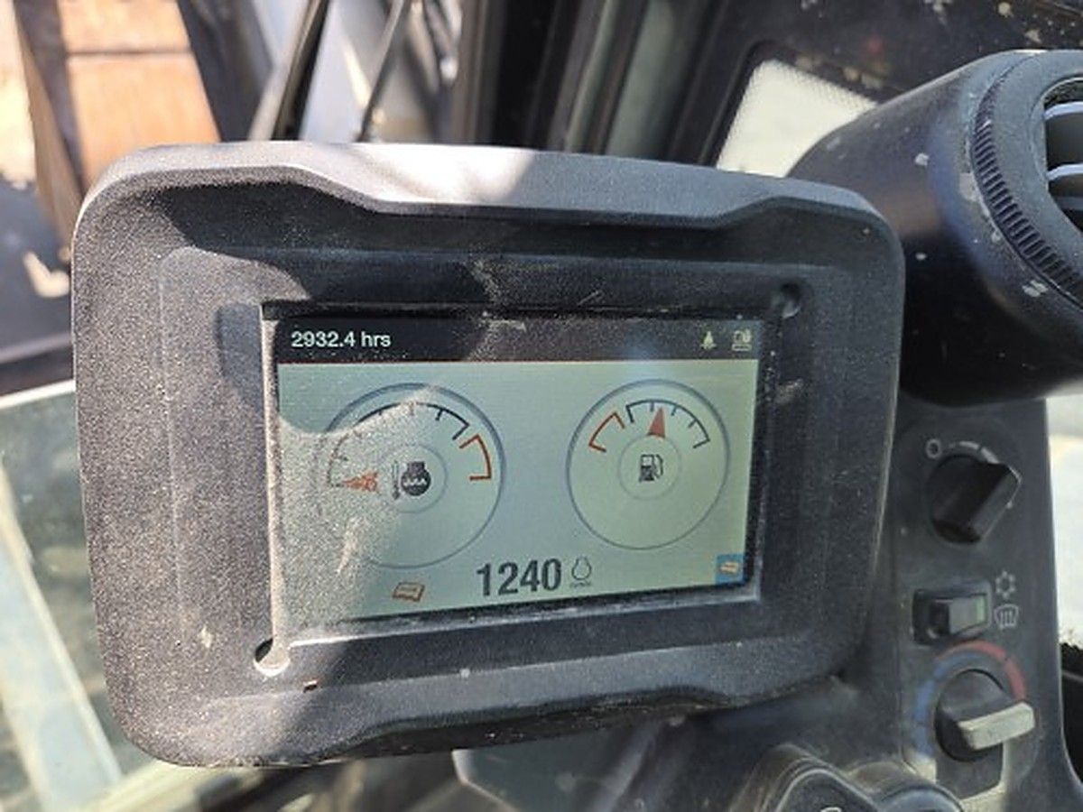 BOBCAT E88 photo 5