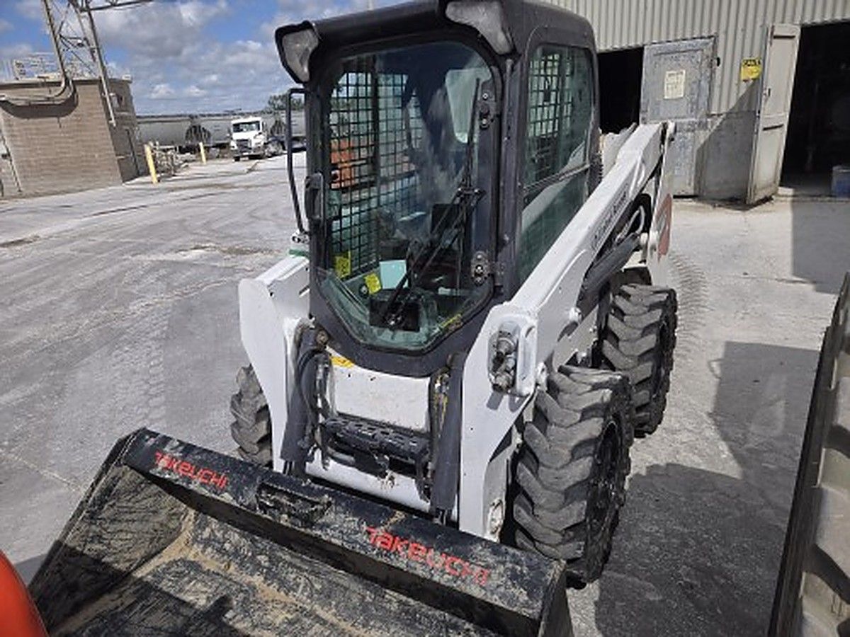 BOBCAT S510 photo 10