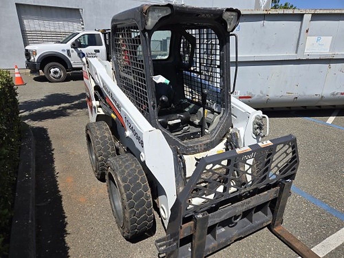 BOBCAT S510 photo 2