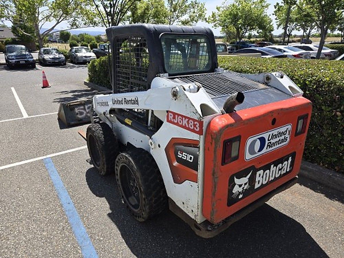 BOBCAT S510 photo 8