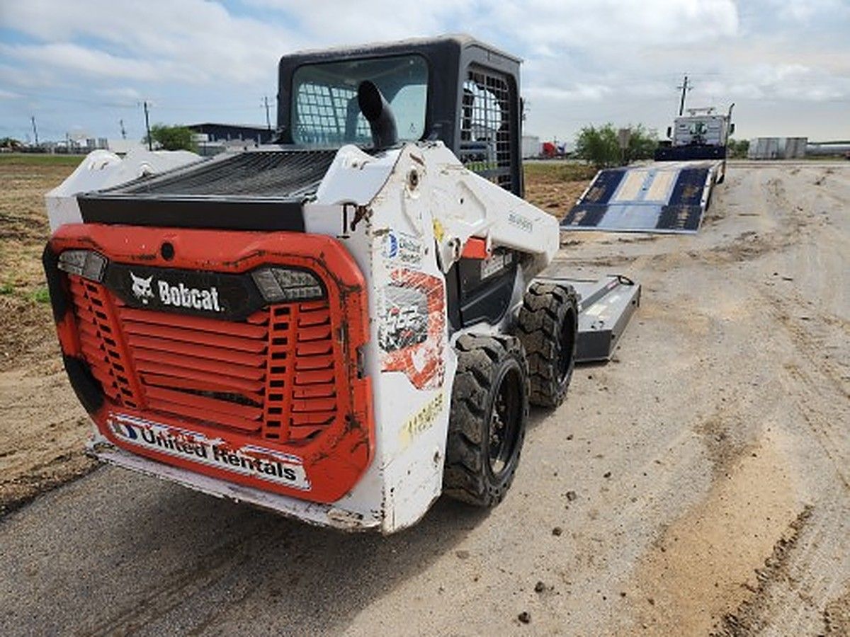 BOBCAT S62 photo 3