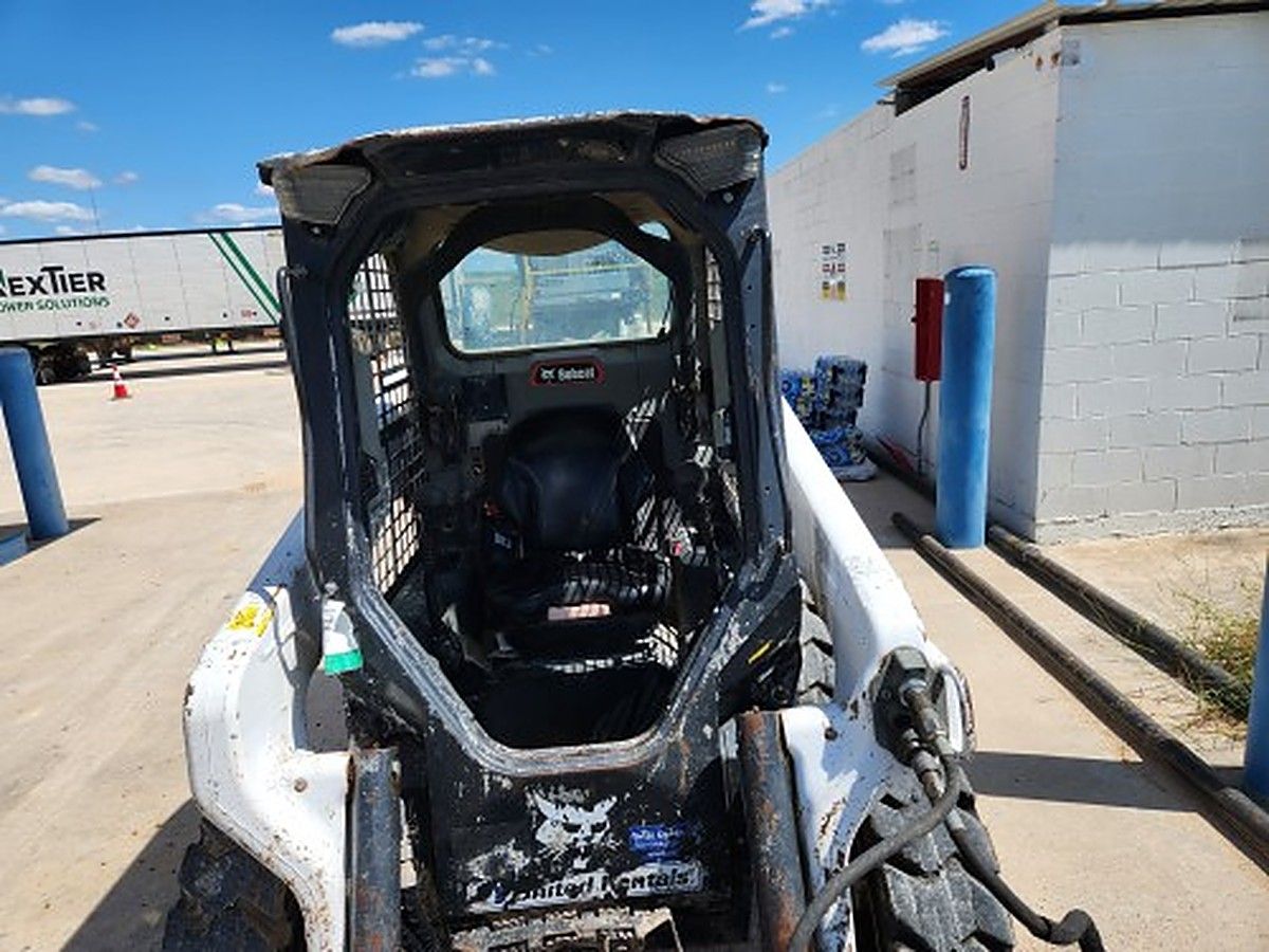 BOBCAT S62 photo 9