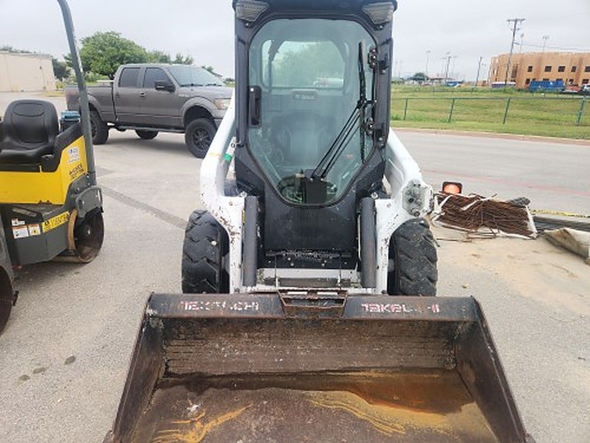 BOBCAT S62 photo 3