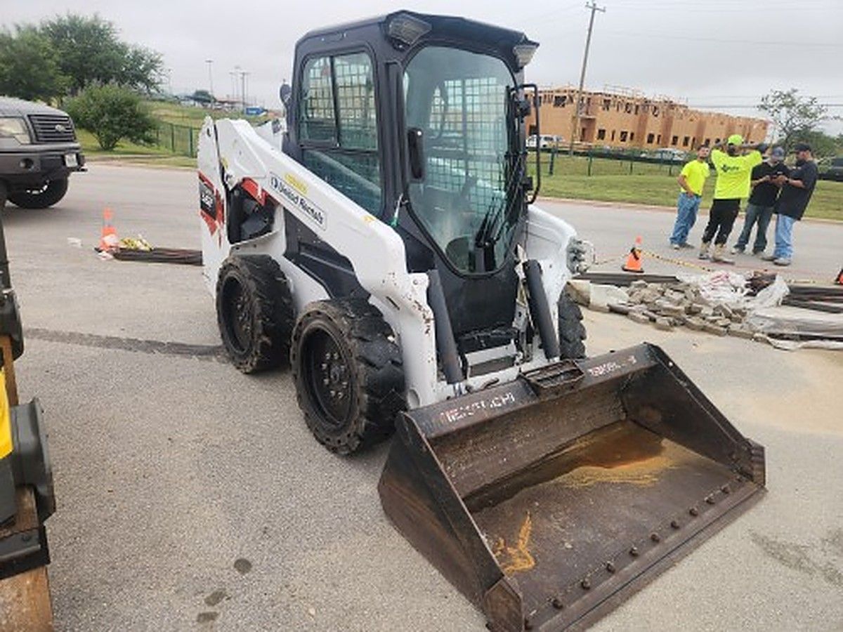 BOBCAT S62 photo 4