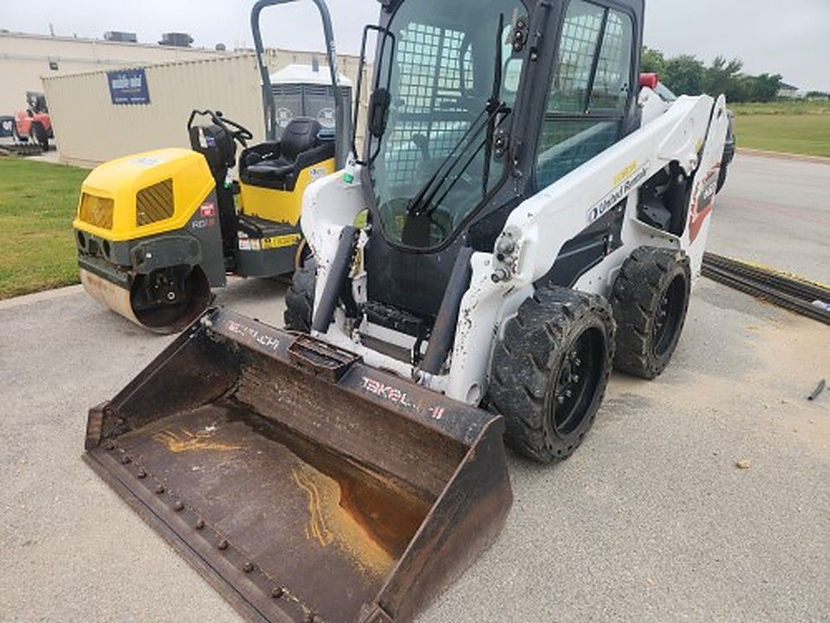 BOBCAT S62 photo 5