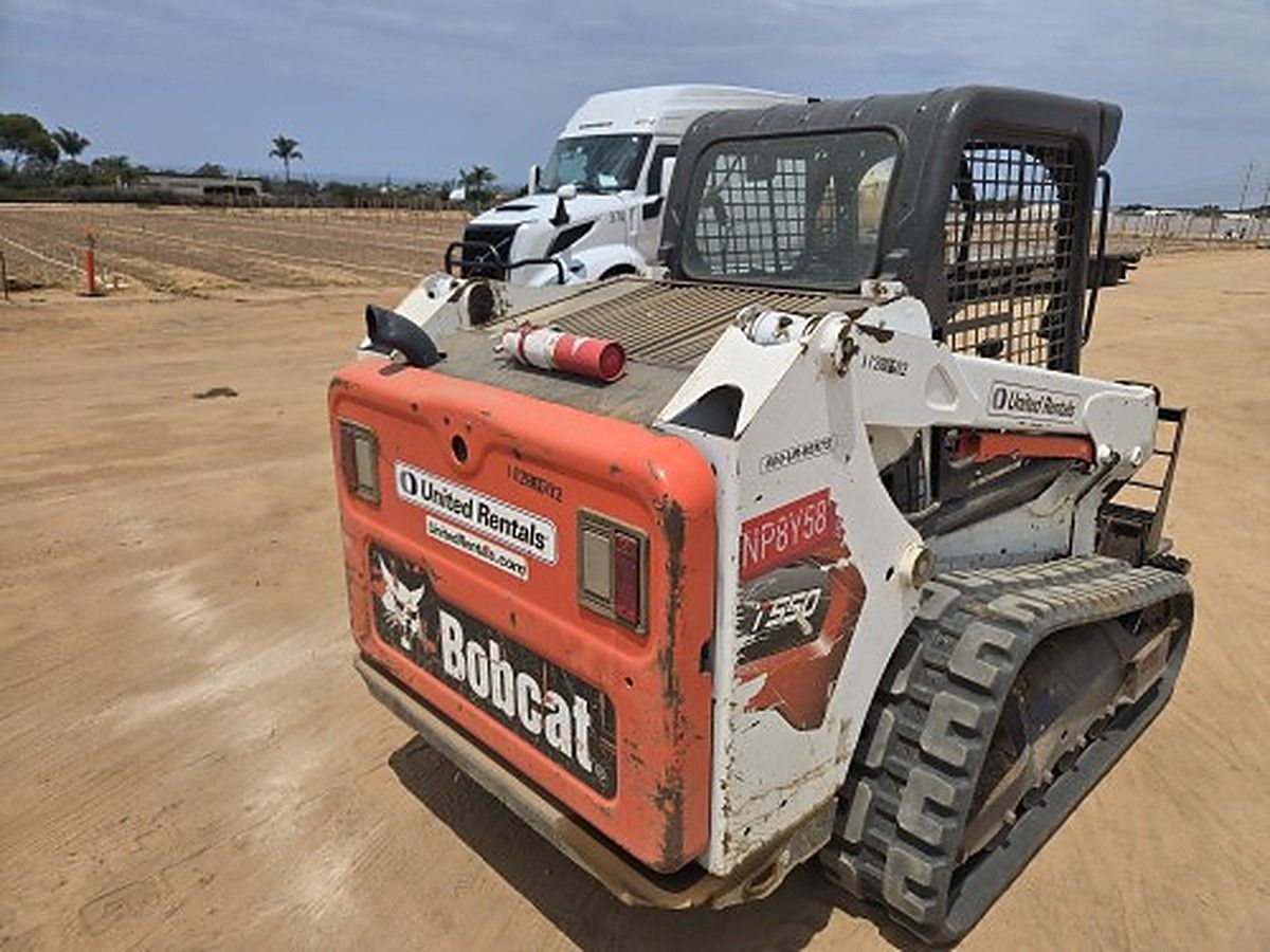 BOBCAT T550 photo 3