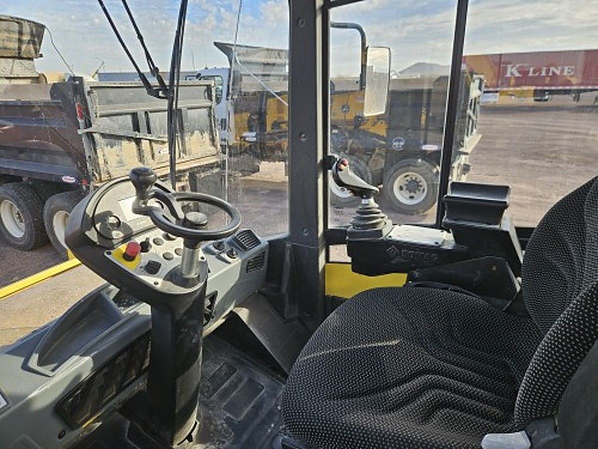 BOMAG BW211D-5 photo 4