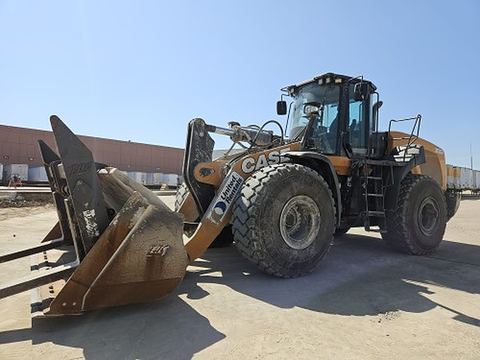 2021 CASE 1021G