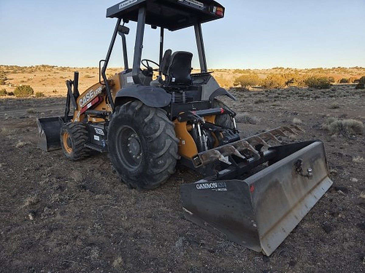 CASE 570N EP photo 4