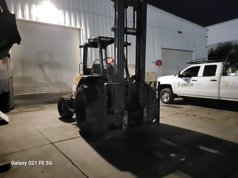 2021 CASE 586H Forklift Rough Terrain 6000# 21-29'