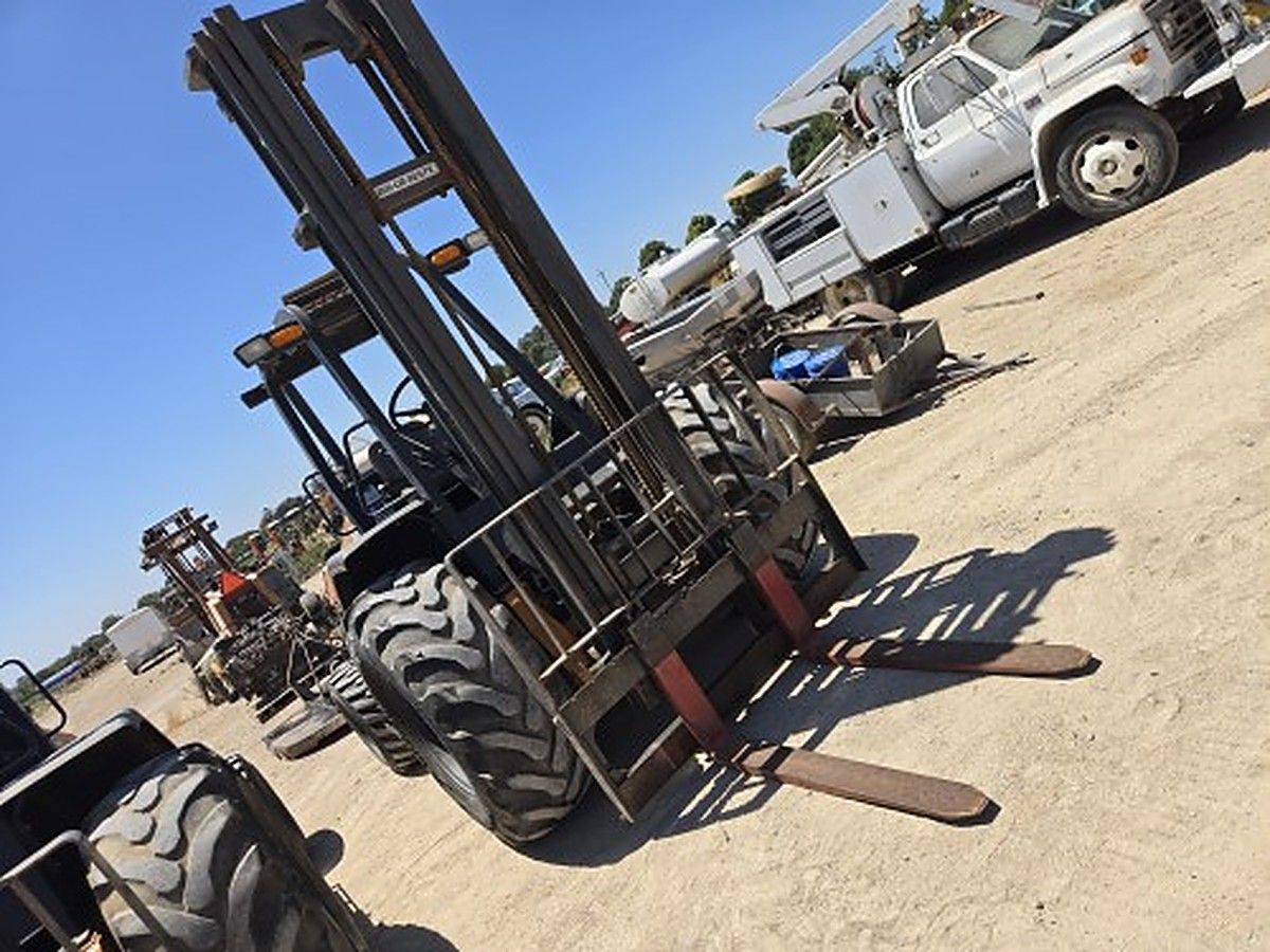 CASE 586H photo 3