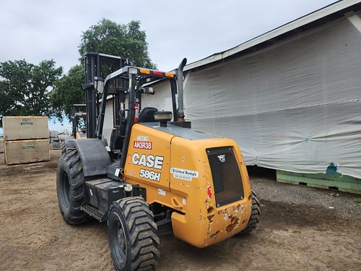 CASE 586H photo 3