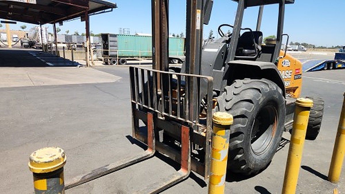 CASE 586H photo 2