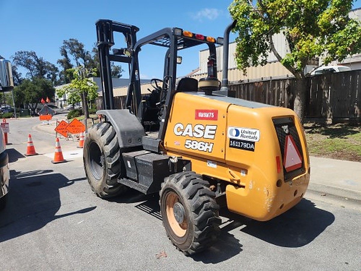 CASE 586H photo 14