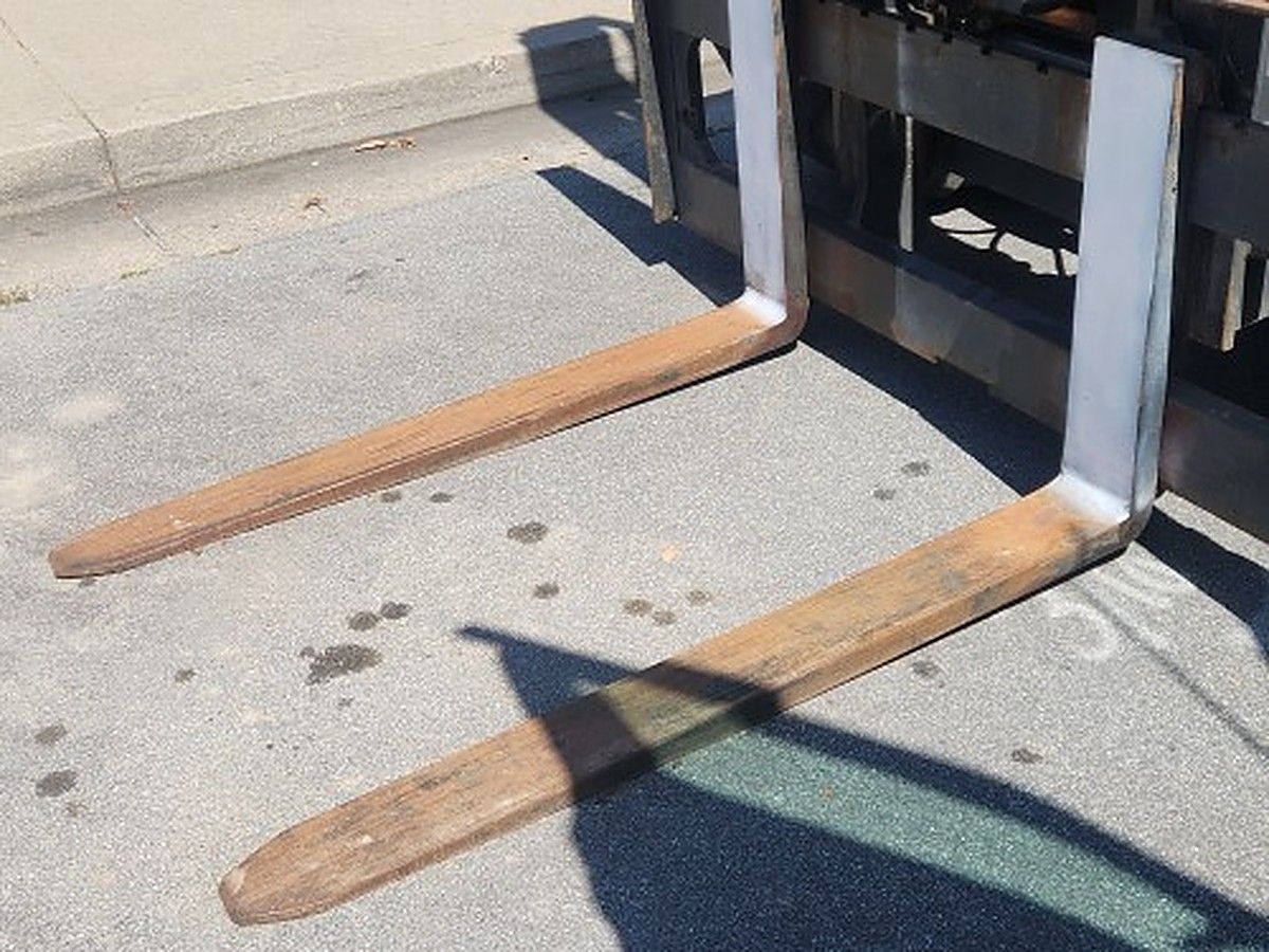 CASE 586H photo 17