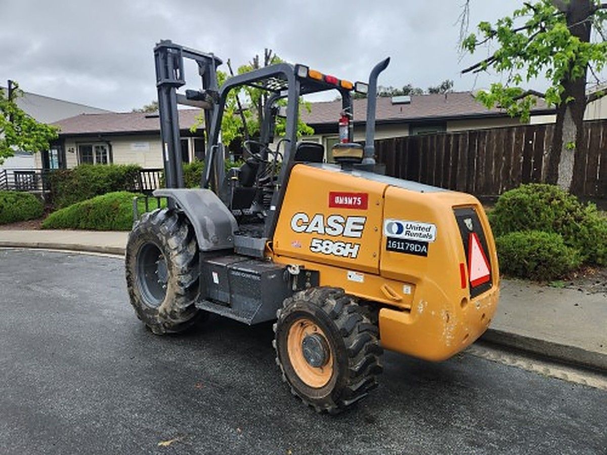 CASE 586H photo 5