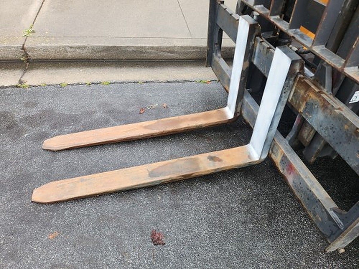 CASE 586H photo 9