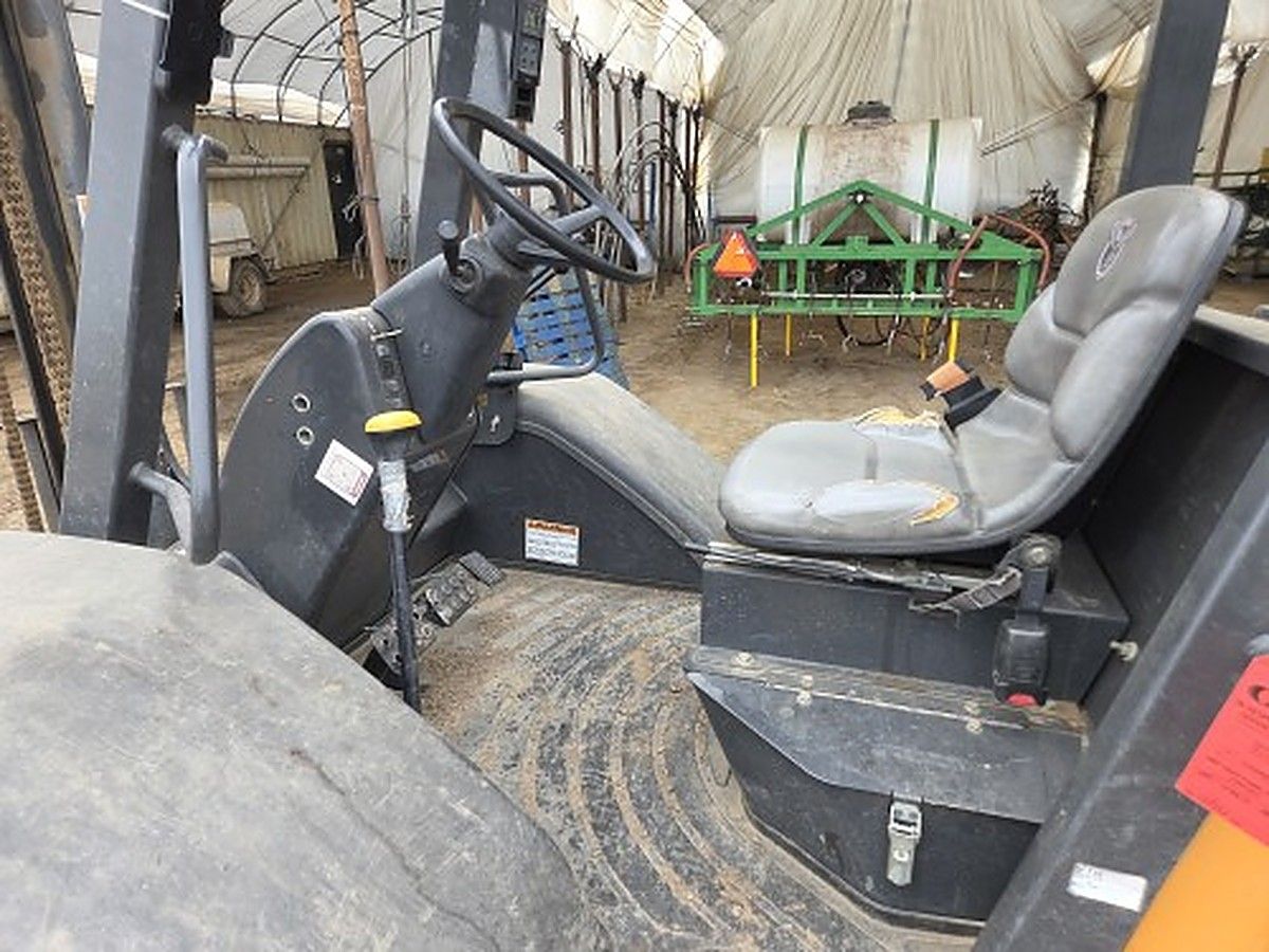 CASE 586H photo 3