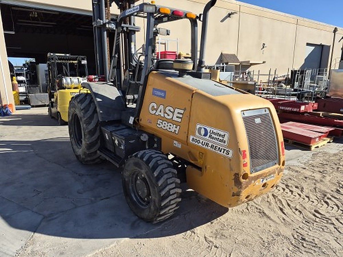 CASE 588H photo 2