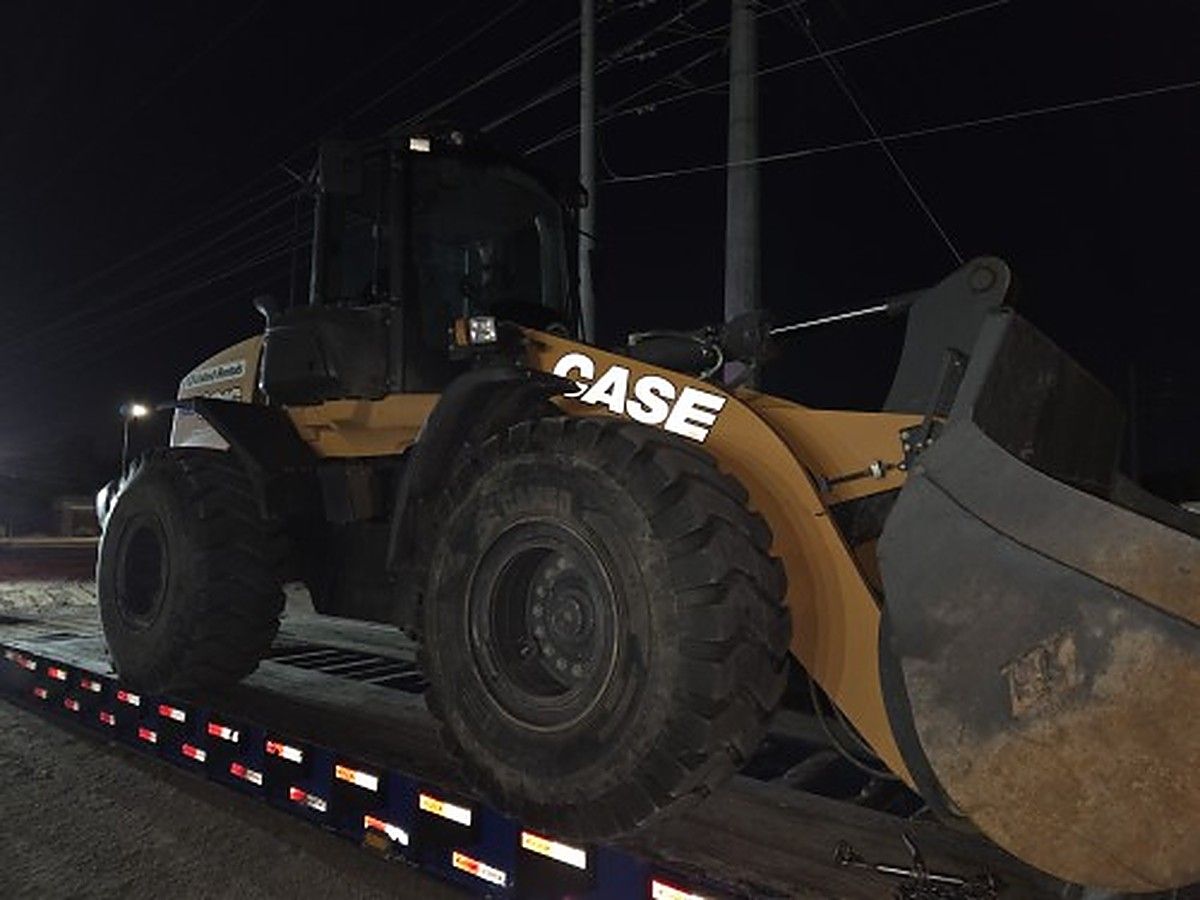 CASE 821G photo 11