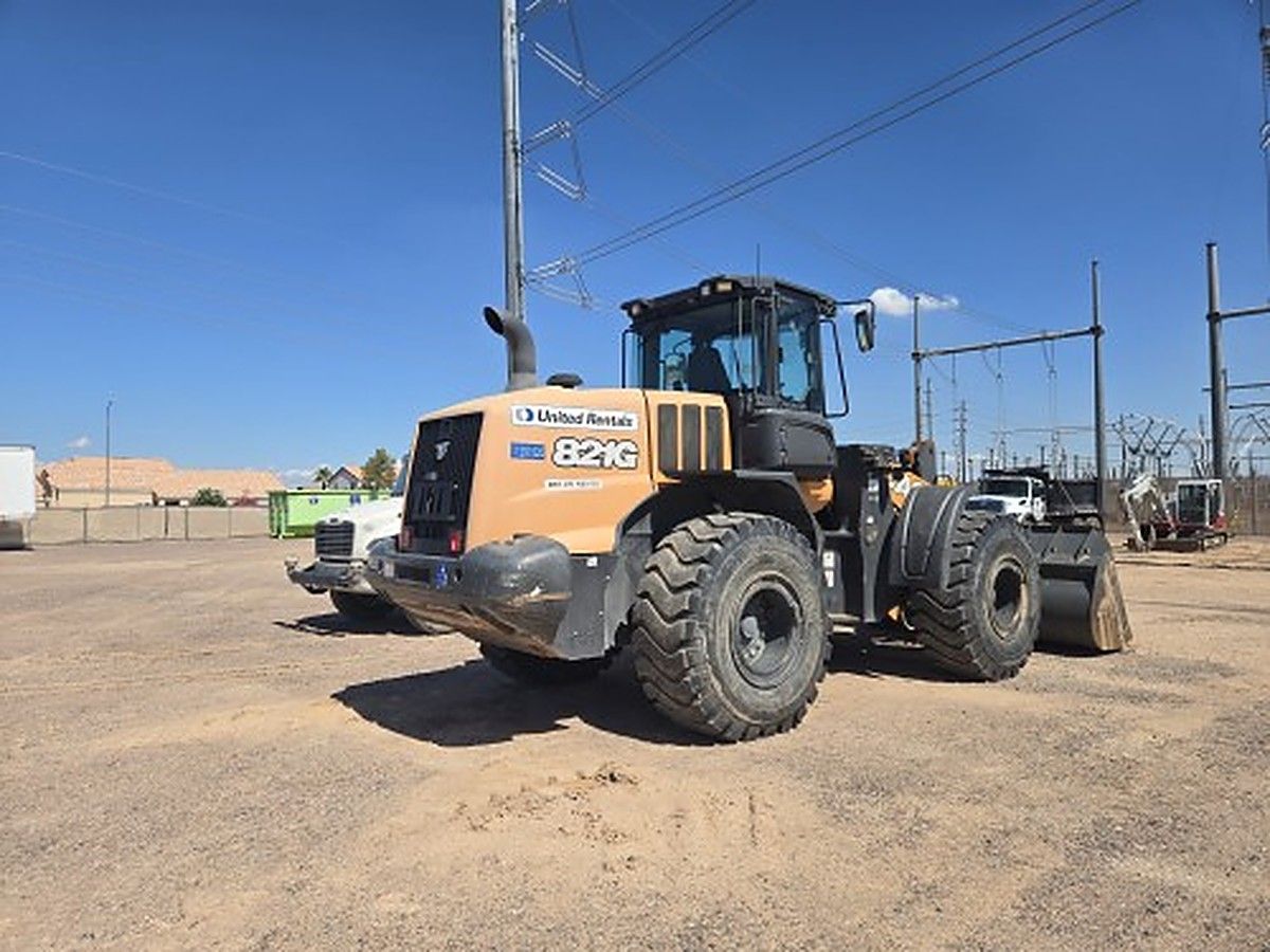 CASE 821G photo 6