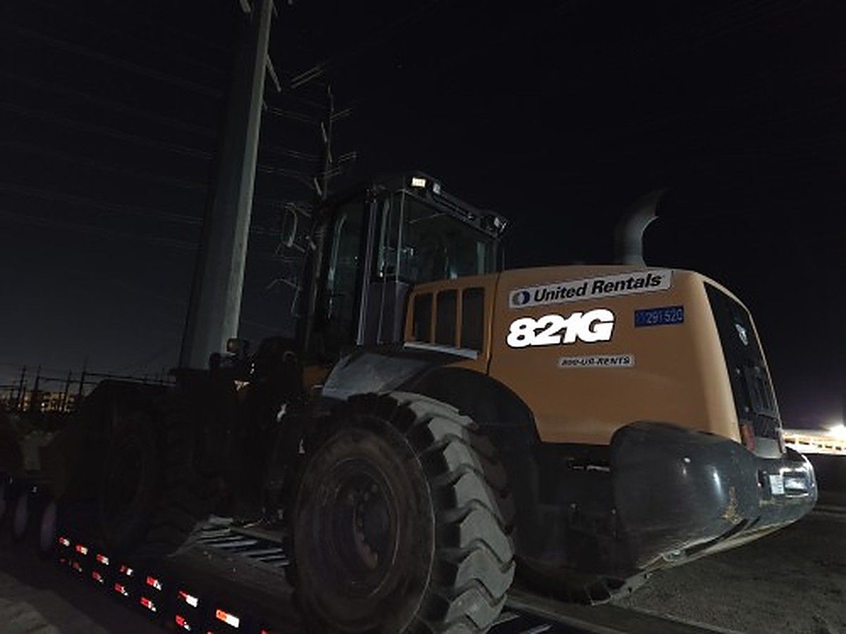 CASE 821G photo 9