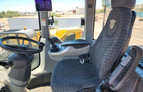 2021 Case 821G LOADER WHEEL 4.0-4.9 CUBIC YARD