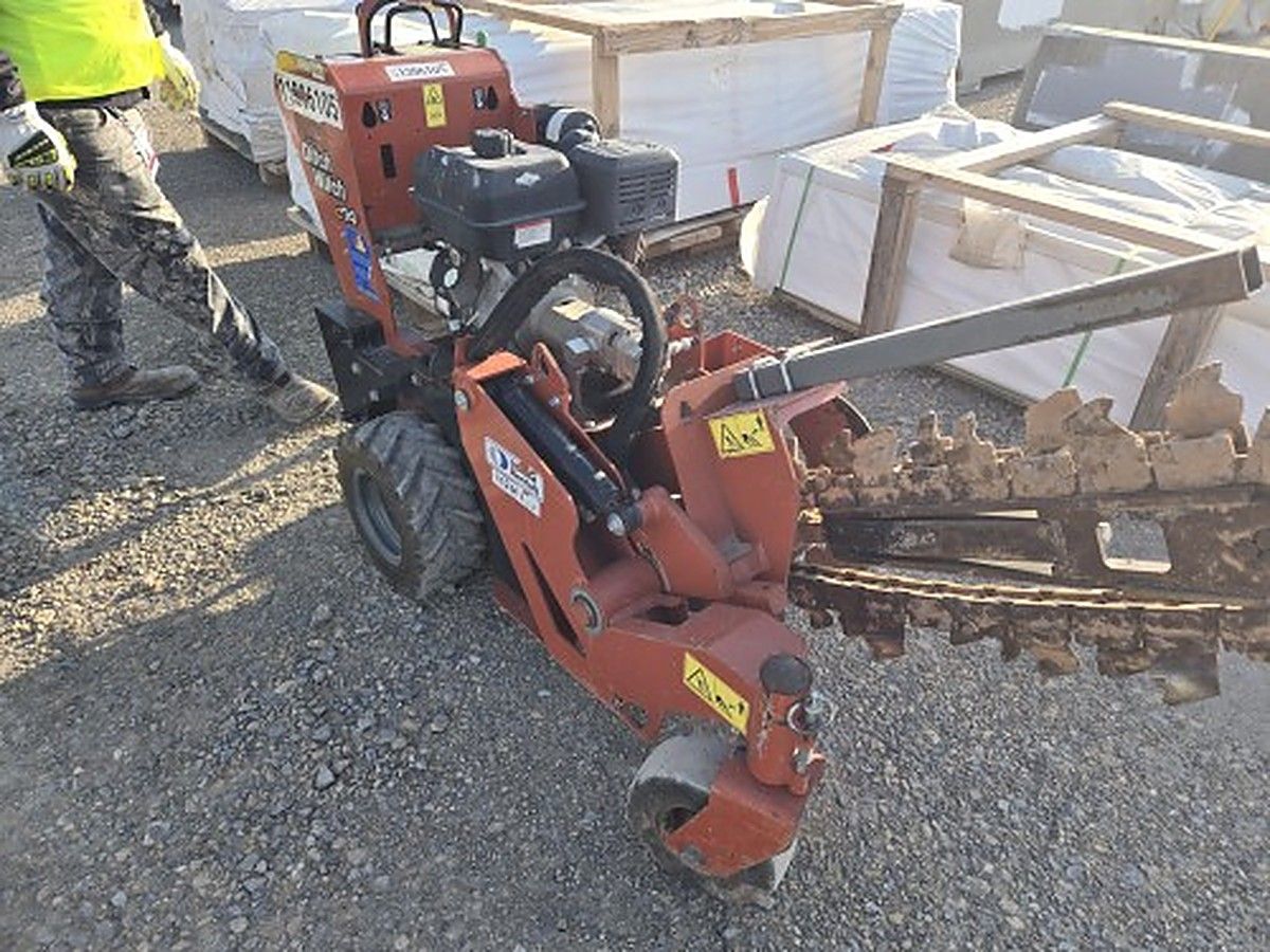 DITCHWITCH C14 photo 2