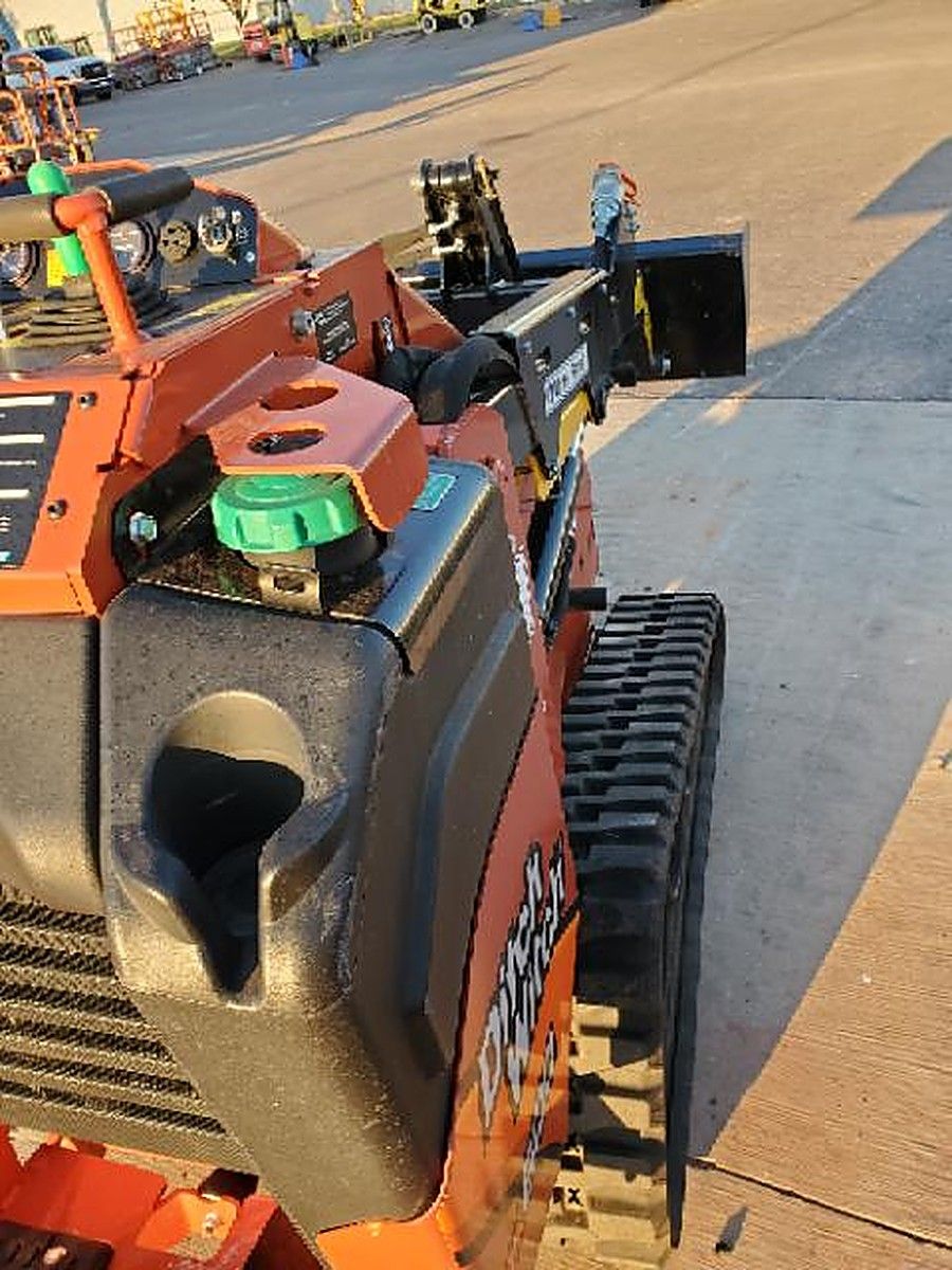 DITCHWITCH SK800 photo 4