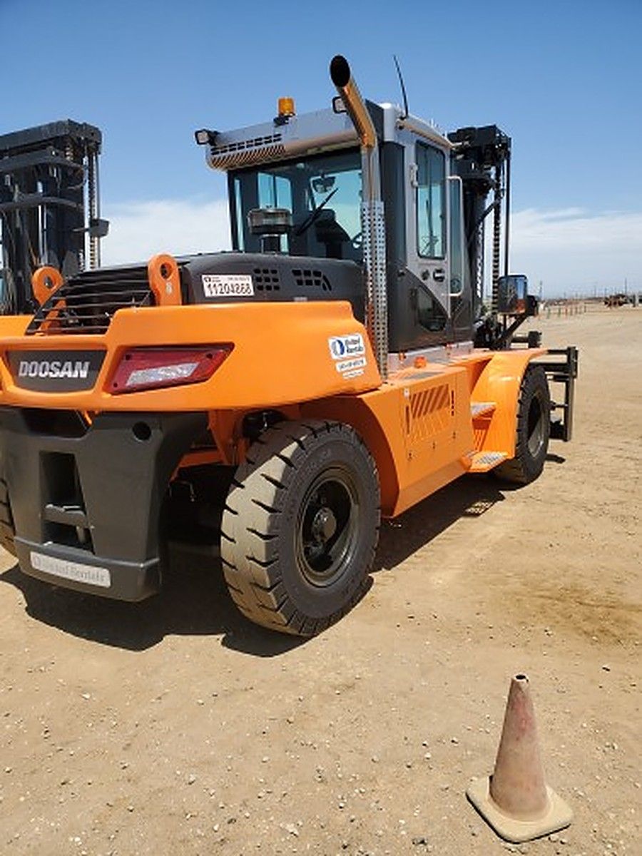 DOOSAN D140S-7 photo 6