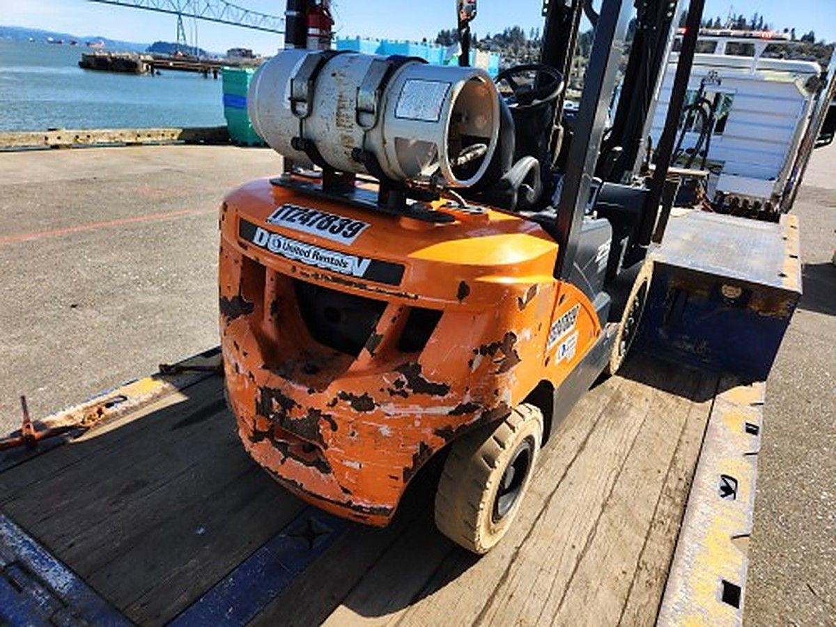 DOOSAN G25N-7DF photo 3