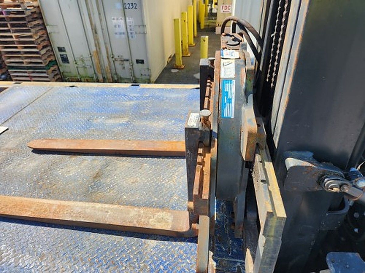 DOOSAN G25N-7DF photo 4